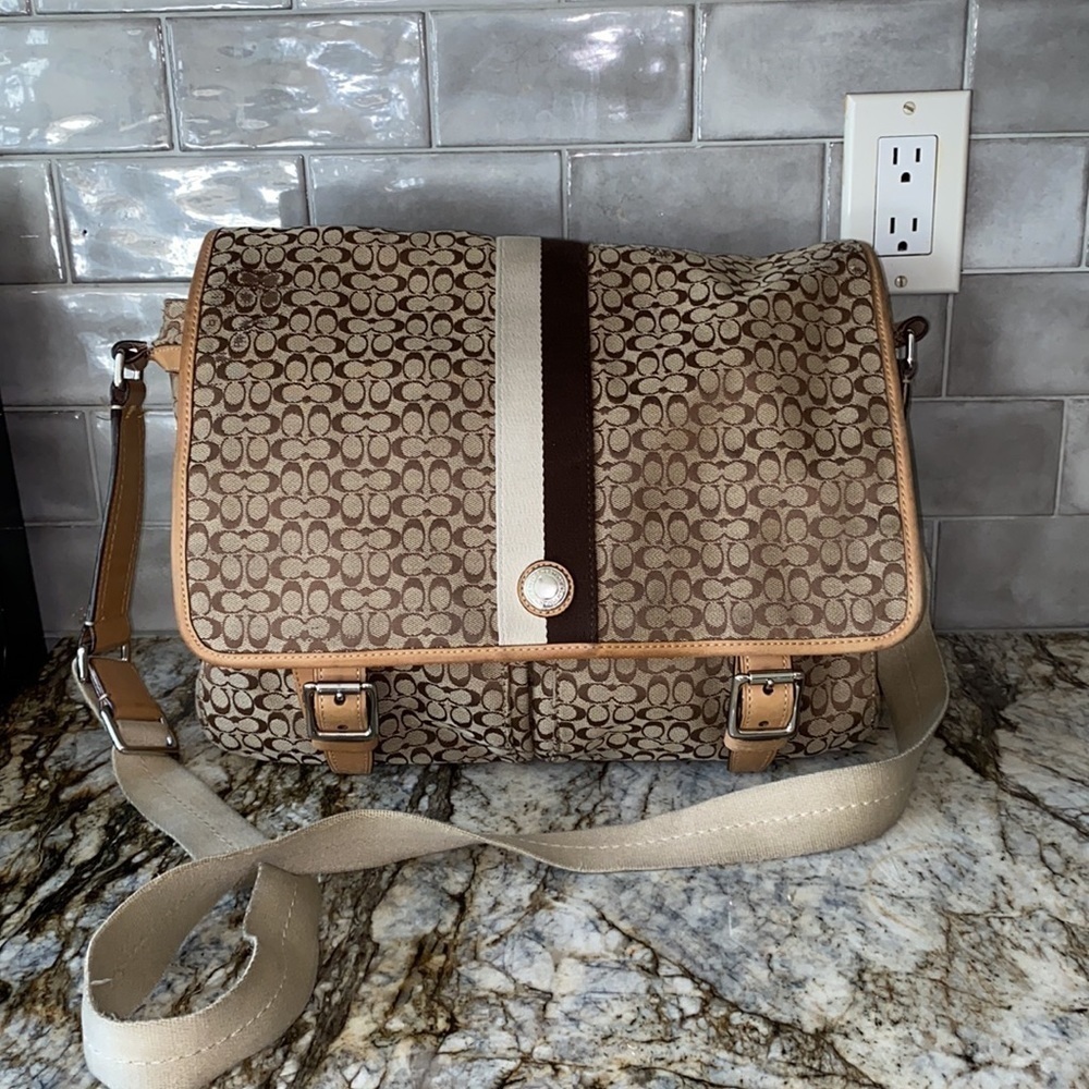 Coach Voyage Signature Messenger Bag